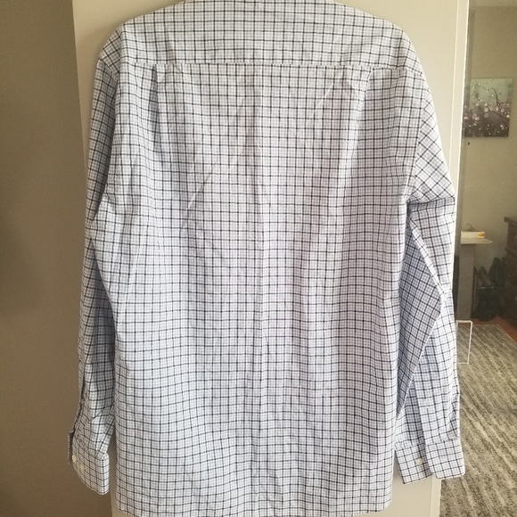 Men's Dress Button-Up Shirt - Size M - Picture 3 of 5